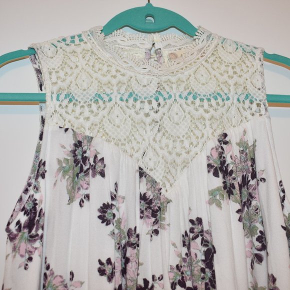 Alter'd State Small Floral Dress with Lace - Picture 6 of 8